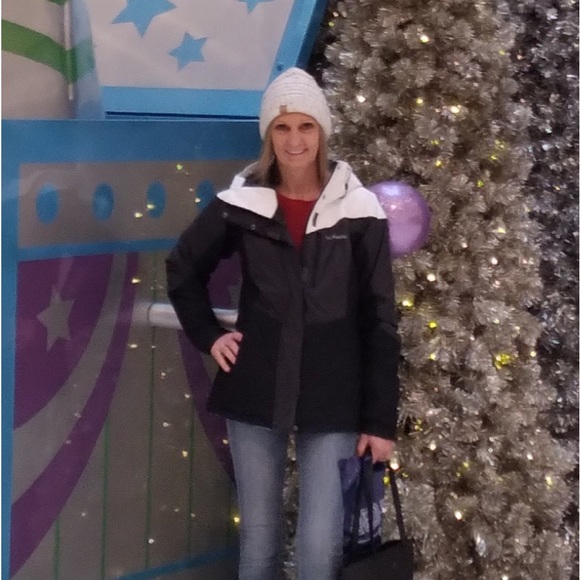 Meet your Posher, Tina - Picture 2 of 2